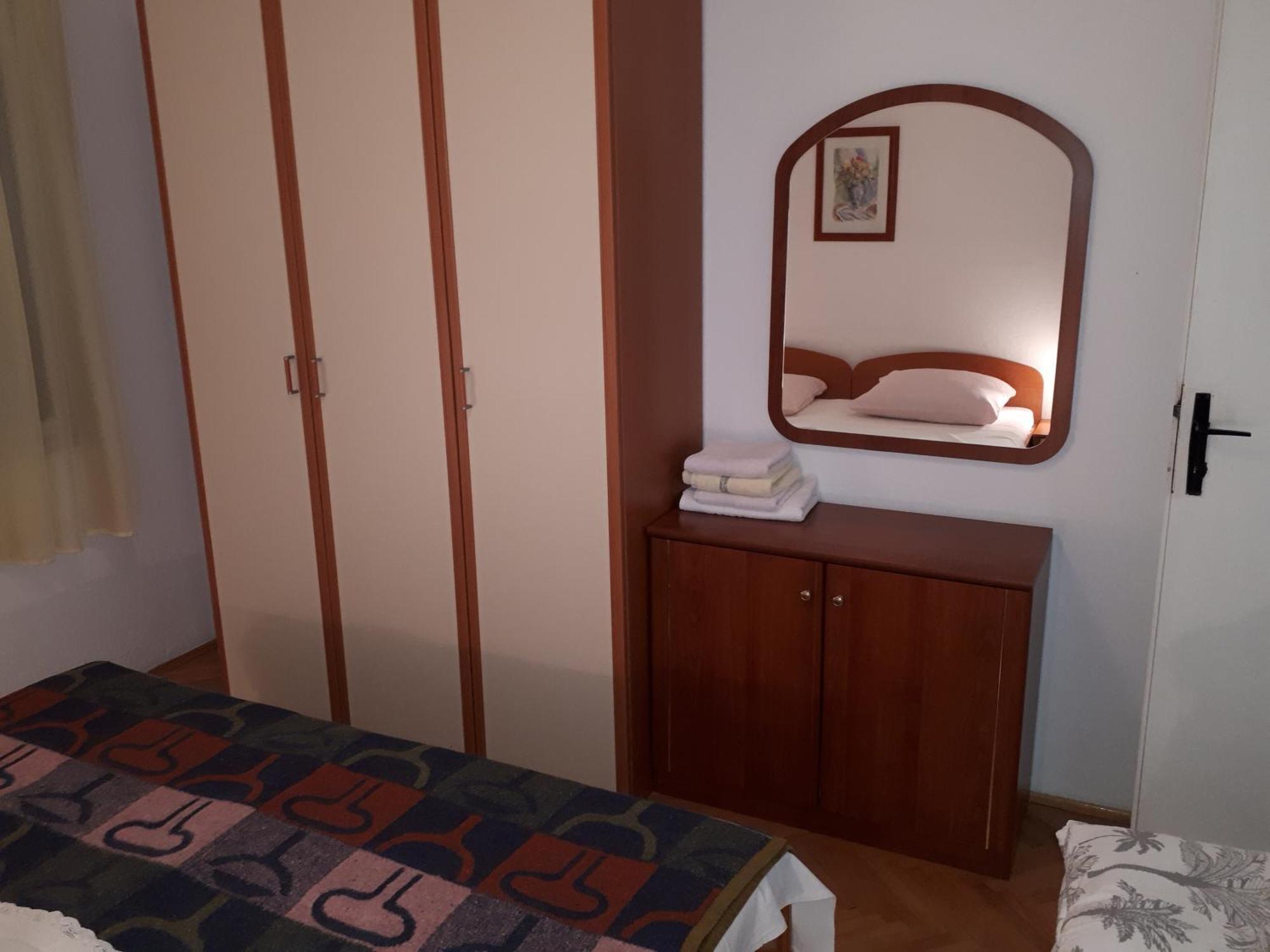 Apartment Pavlinovic Jure Makarska
